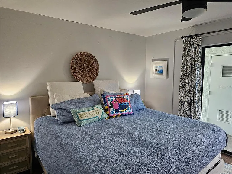 6147 43rd St W — Photo 21