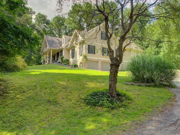 72 Wolf Den Road, Brooklyn, CT 06234