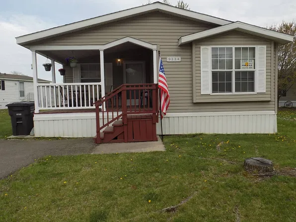 9334 W Timberview Dr, Newport, MI 48166