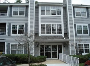 705 Meadow Ct, Helmetta, NJ 08828