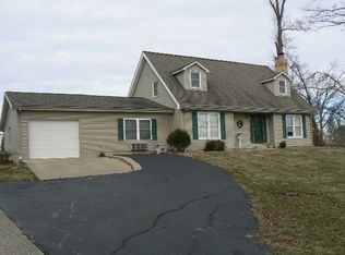 1522 E Degonia Rd, Boonville, IN 47601