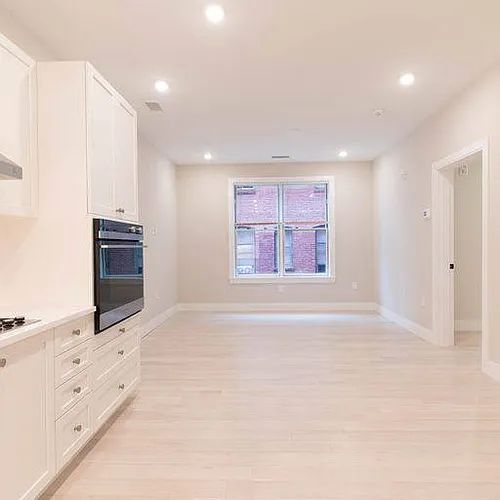 197 Green St #202 Photo 1