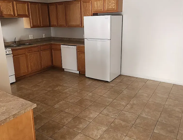 XL Byron Center Apartments — Photo 8
