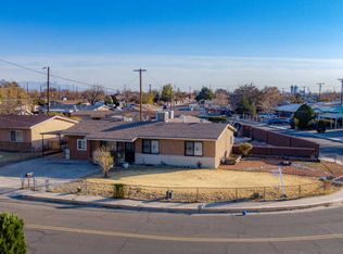 5958 Carlos Rey Cir SW, Albuquerque, NM 87121