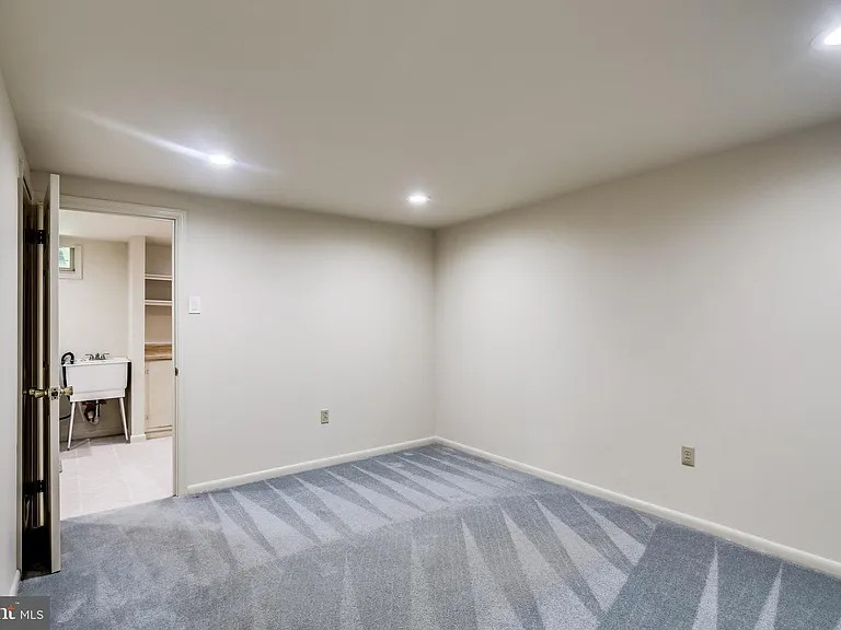 6 Rippling Brook Ct — Photo 26