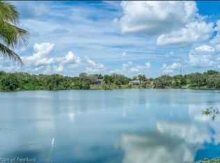 517 Lake Blue Dr #8, Lake Placid, FL 33852