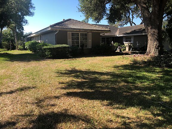 4th image of 8072 Estates Dr