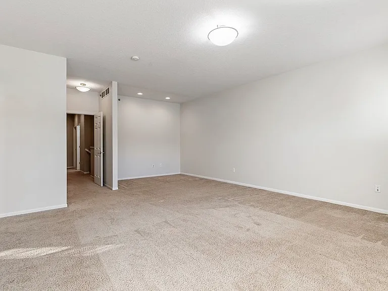 17830 Valley Cove Ct — Photo 8