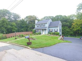 20 Eagle Nest Dr, Lincoln, RI 02865
