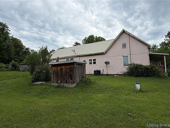 4th image of 3697 E Bacon Hollow Road