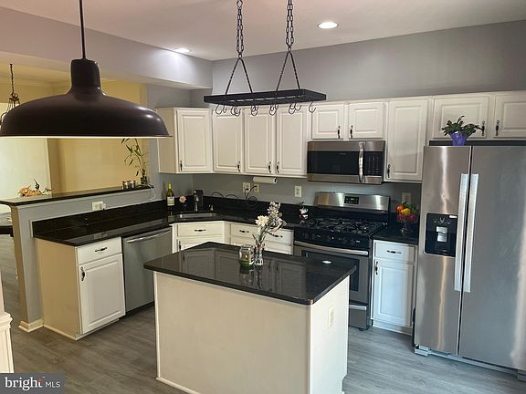 5th image of 12251 Maidstone Ct