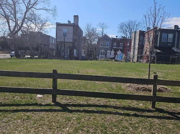 2232 W Diamond St, Philadelphia, PA 19121