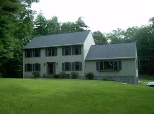 237 North St, Upton, MA 01568