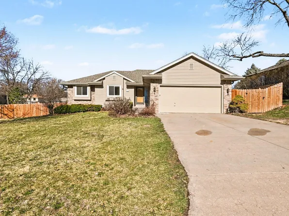 2 Danbury Ct, Council Bluffs, IA 51503