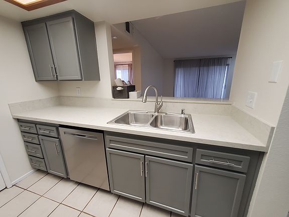 4th image of 9388 Twin Trails Dr Unit 103