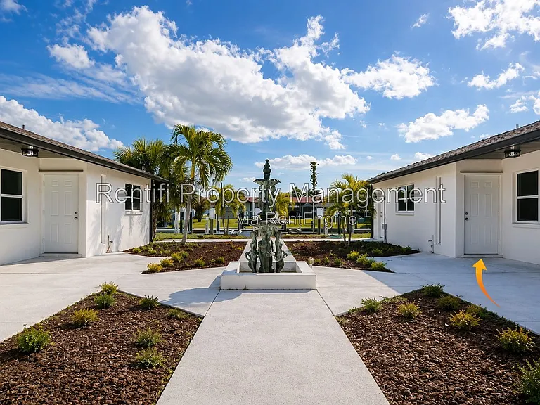 1322 Miramar St #2 — Photo 3