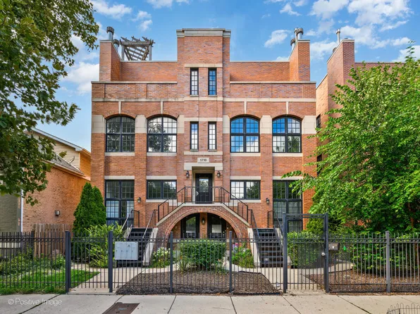1718 W Superior St APT 2E, Chicago, IL 60622