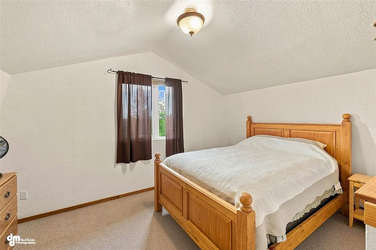 1 bed, 1000 sqft, $1,950 — Photo 3