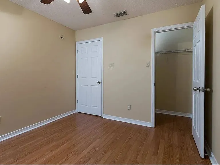8680 Hamilton Bridges Dr S — Photo 13