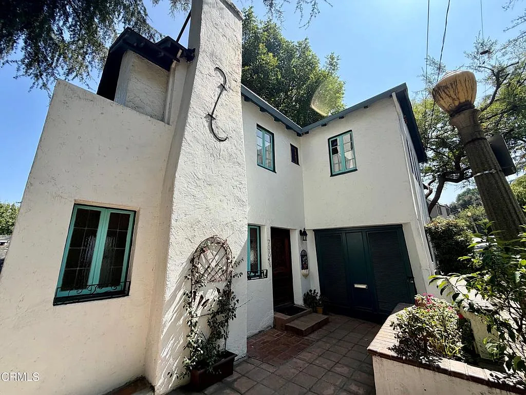 3 bed, 2.0 bath, 1600 sqft, $4,950 — Photo 2