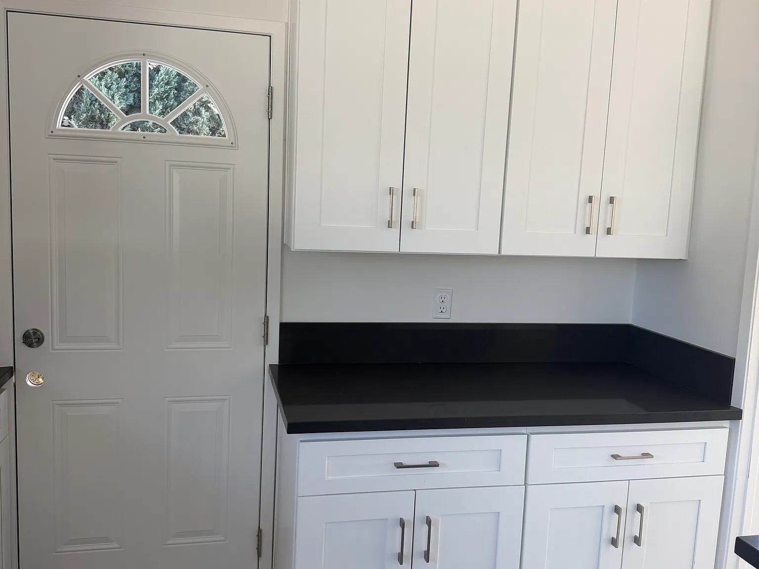 3 bed, 1280 sqft, $4,525 — Photo 4