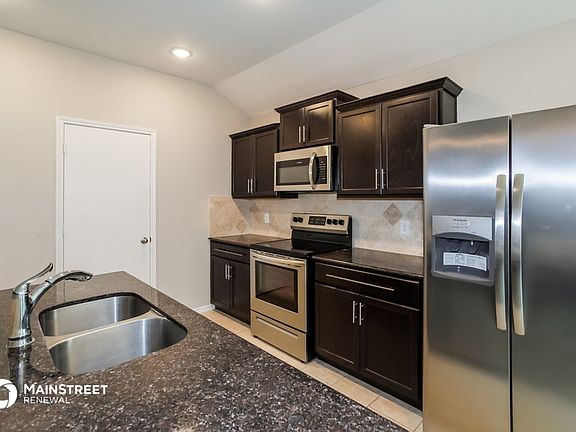 4th image of 8513 Sussex Ct