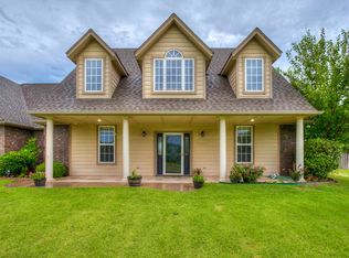 238 NE Road Runner Dr, Fletcher, OK 73541