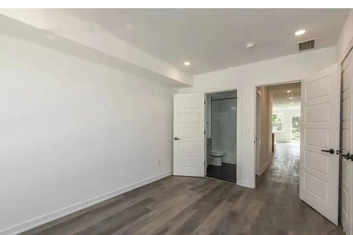 Building Photo - 1738 N Gratz St #2