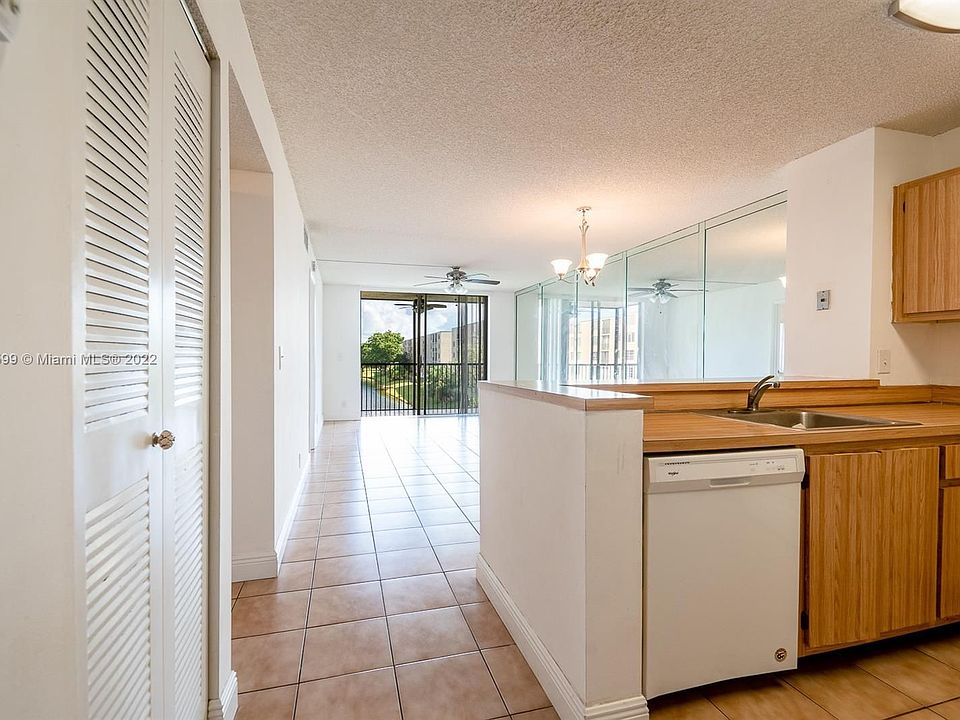 1st image of 7750 NW 50th St APT 305