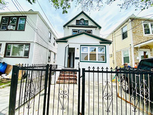 Rented by Blue Egg Realty Corp | media 1