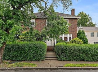 15 John St #15, Newton Center, MA 02459