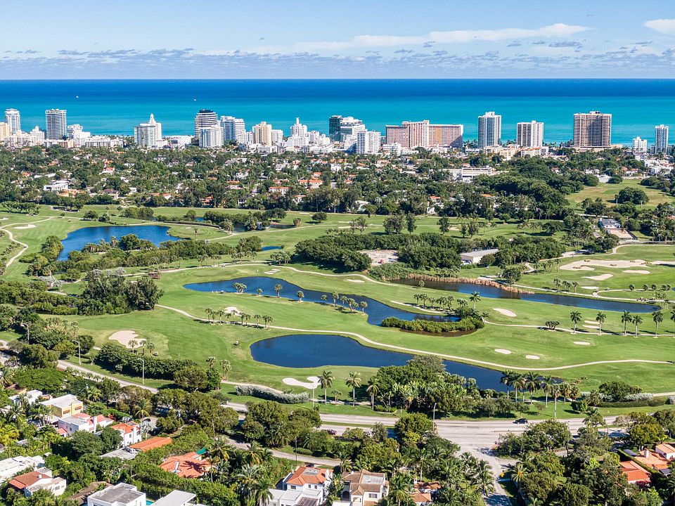 Opposite to Miami Beach Championship Golf