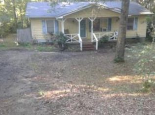 204 Valley Dr, Stockbridge, GA
