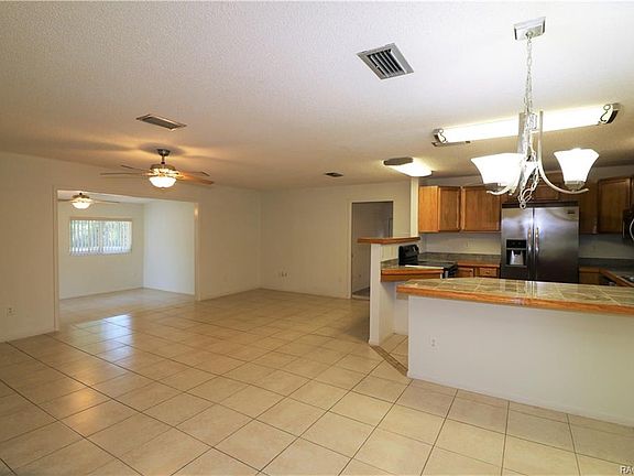 2nd image of 2615 W Gardenia Dr
