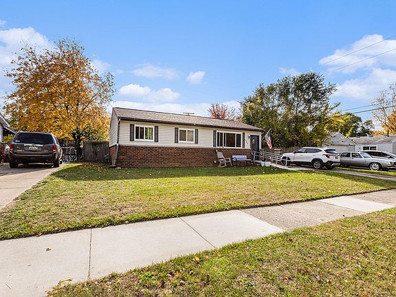 4th image of 2328 Brooktree Ct
