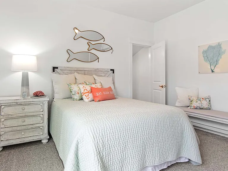841 Walsonham Dr — Photo 15