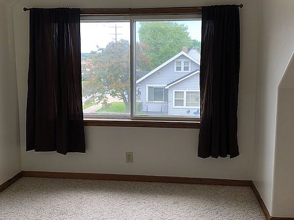 3rd image of 573 N 8th St