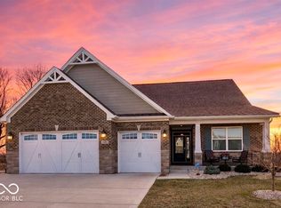 6385 Harvey Dr, Plainfield, IN 46168