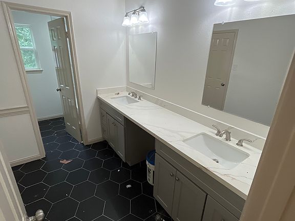 5th image of 4214 Brightwood Dr