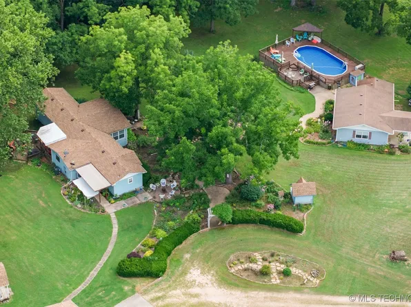 55151 E 250th Rd, Afton, OK 74331
