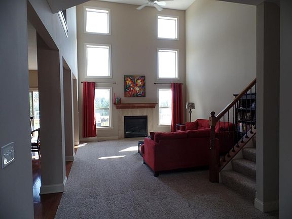 5th image of 10063 Corona Ln