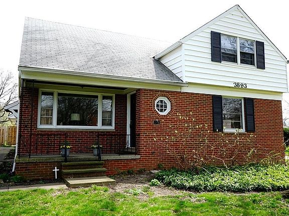 2nd image of 3893 Washington Blvd