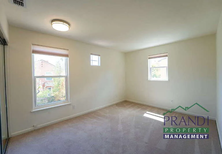 82 Arnold Dr — Photo 11