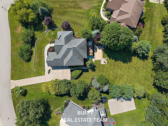 4th image of 162 Meadows Dr