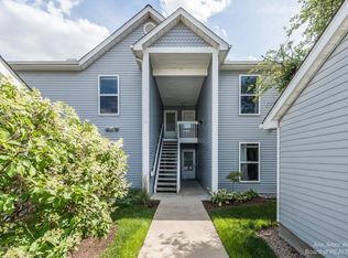 1665 Weatherstone Dr, Ann Arbor, MI 48108