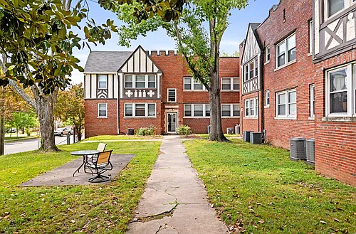 1801 Roanoke Ave #4 Photo 1