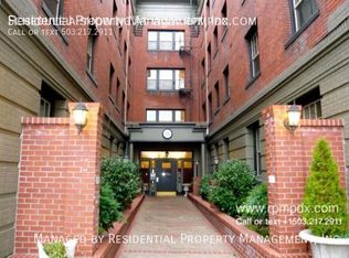 2109 NW Irving St UNIT 206, Portland, OR 97210
