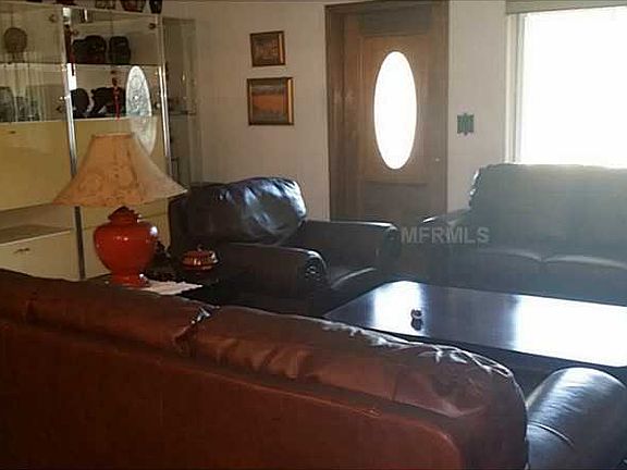 4th image of 1436 Barbara Ave