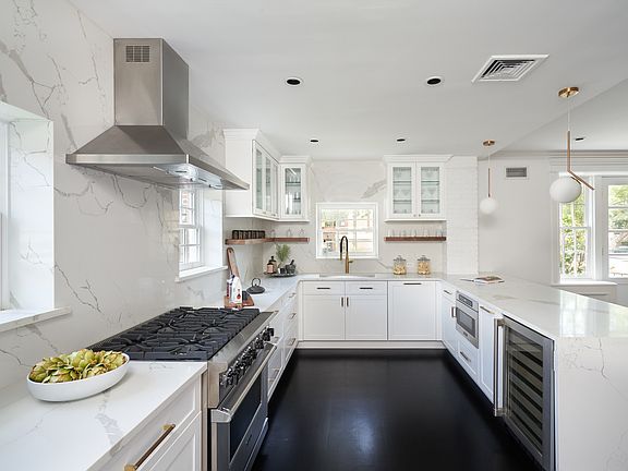 3rd image of 1860 Bedford Ave