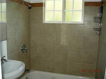 5th image of 3763 Winon Ave